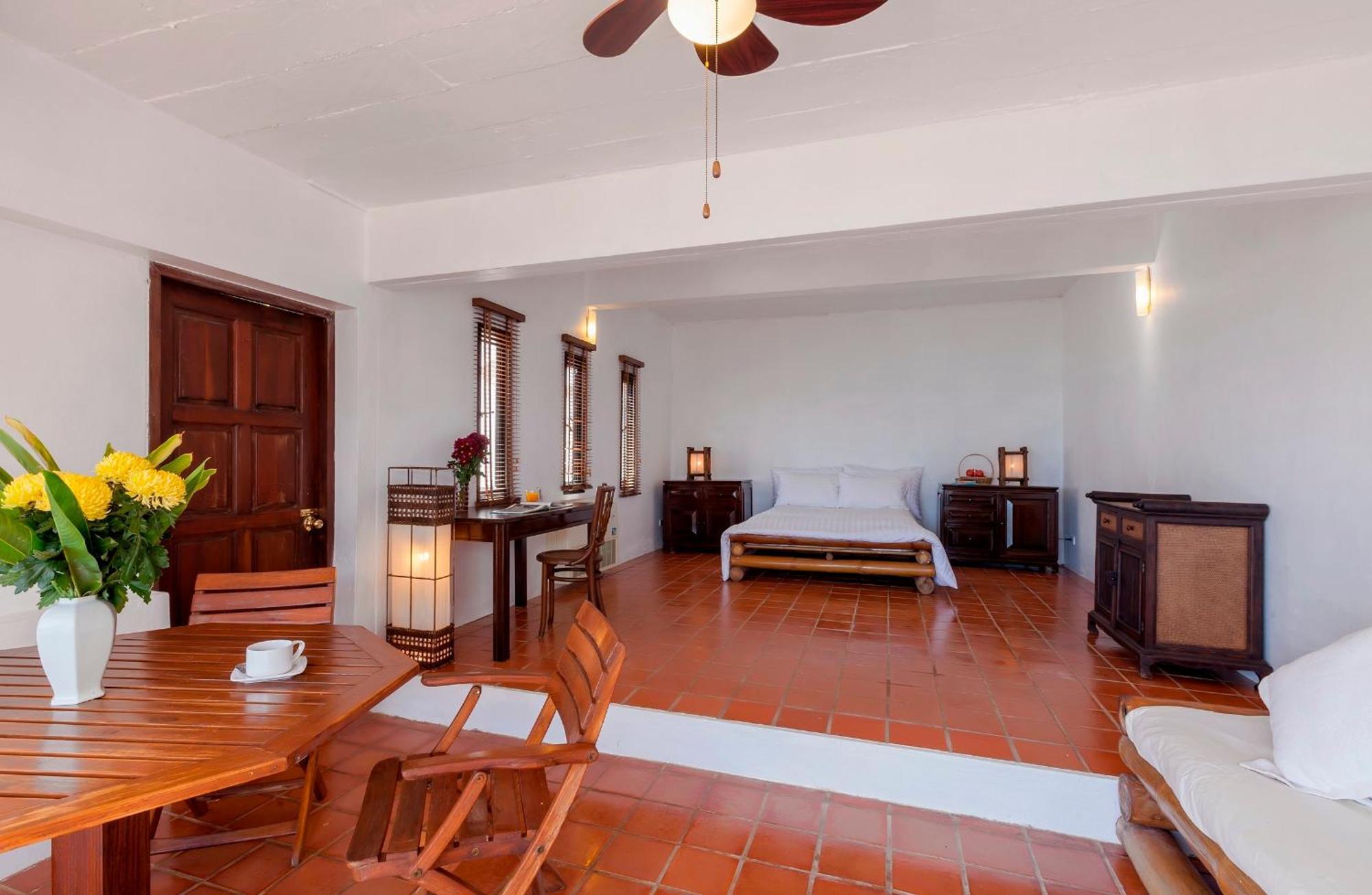Baan Khunying - Secluded Phuket Beachfront Villa Rawai Εξωτερικό φωτογραφία