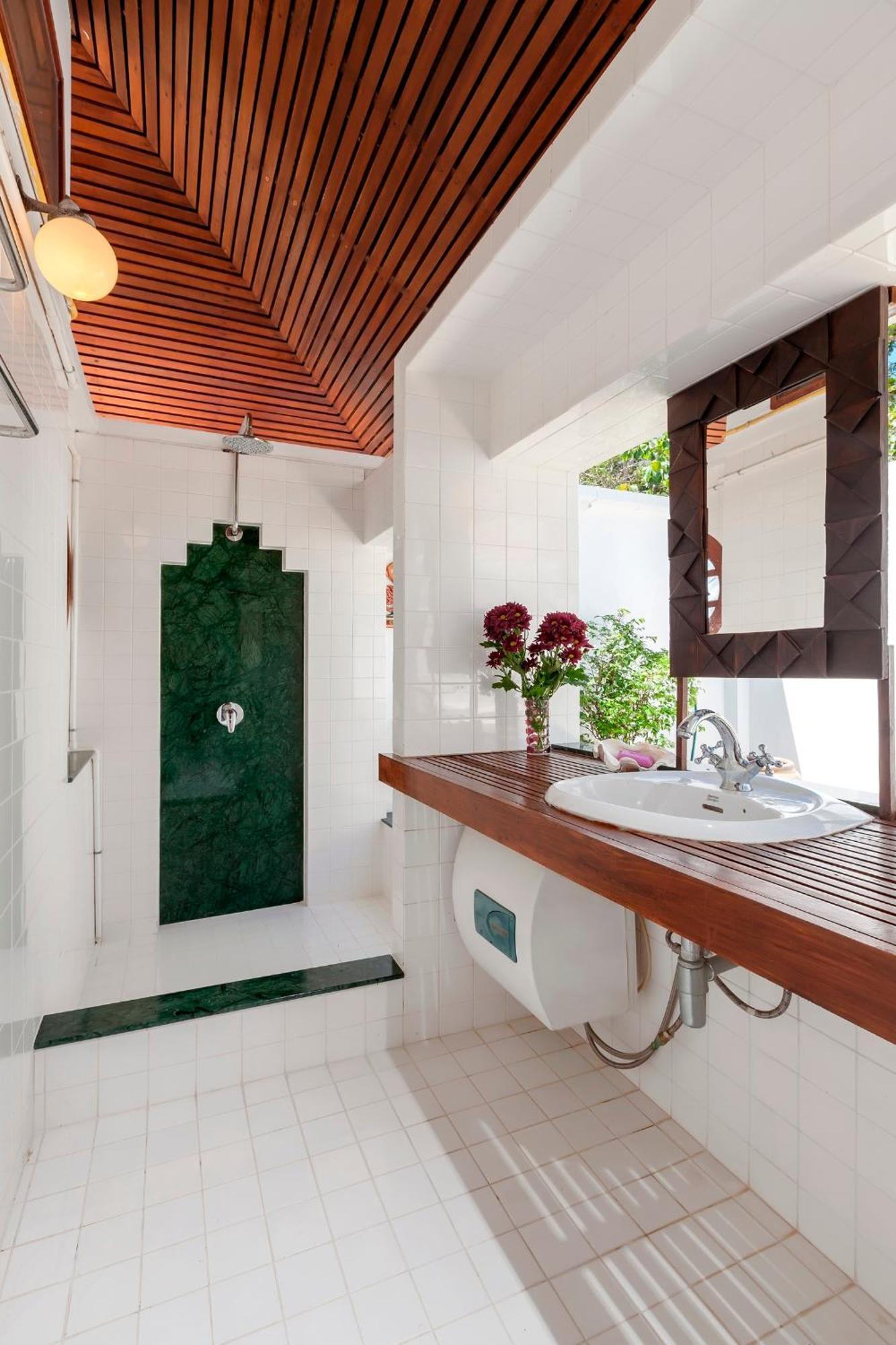 Baan Khunying - Secluded Phuket Beachfront Villa Rawai Εξωτερικό φωτογραφία