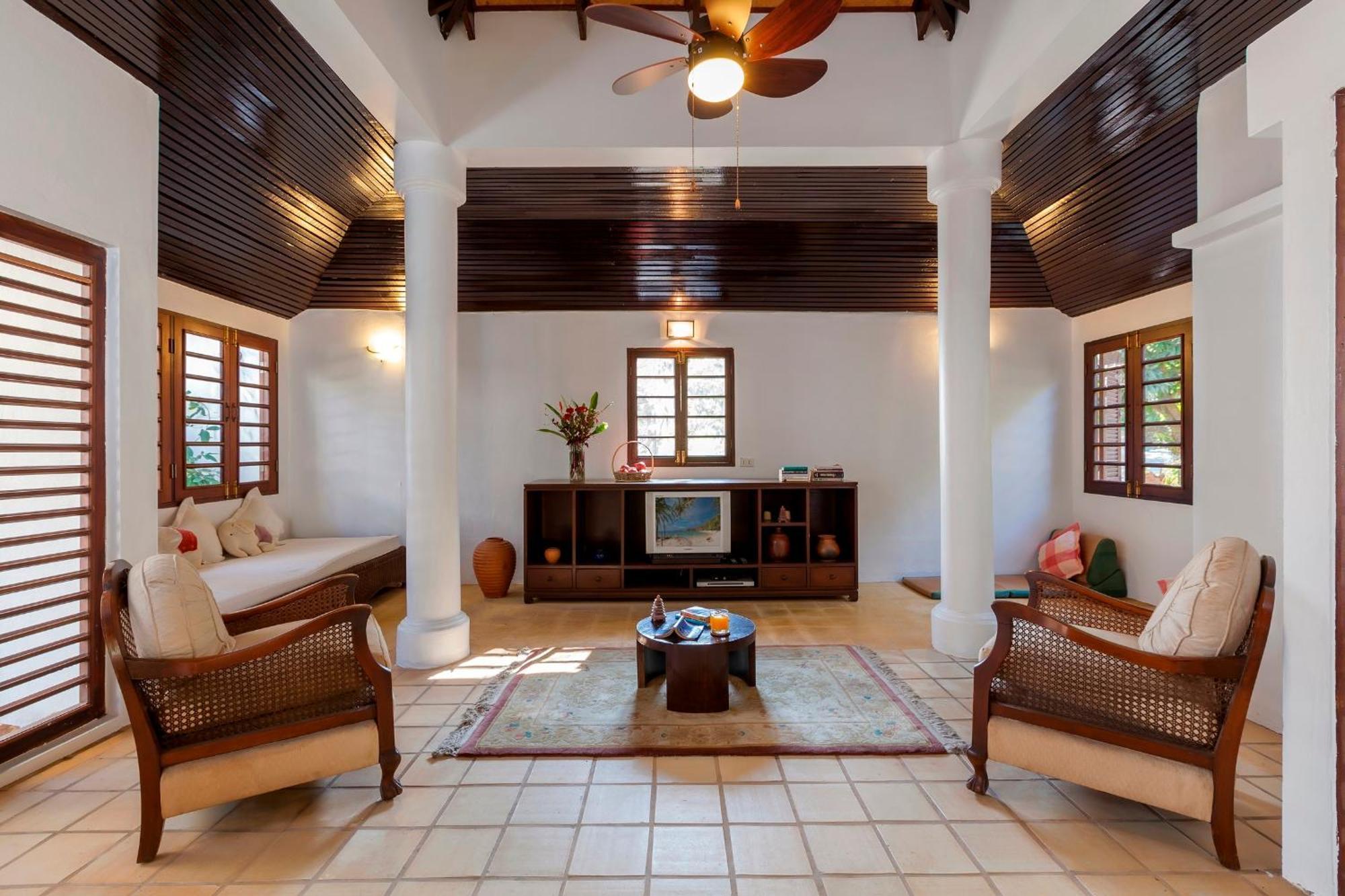 Baan Khunying - Secluded Phuket Beachfront Villa Rawai Εξωτερικό φωτογραφία