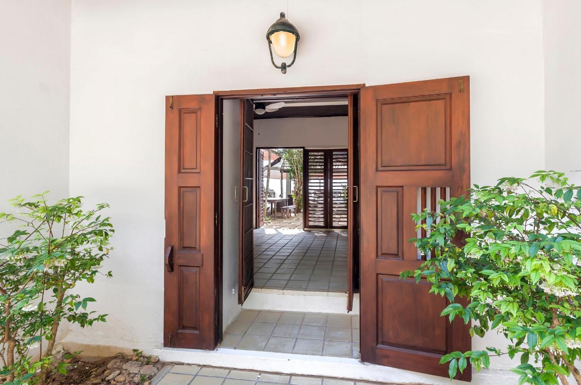 Baan Khunying - Secluded Phuket Beachfront Villa Rawai Εξωτερικό φωτογραφία