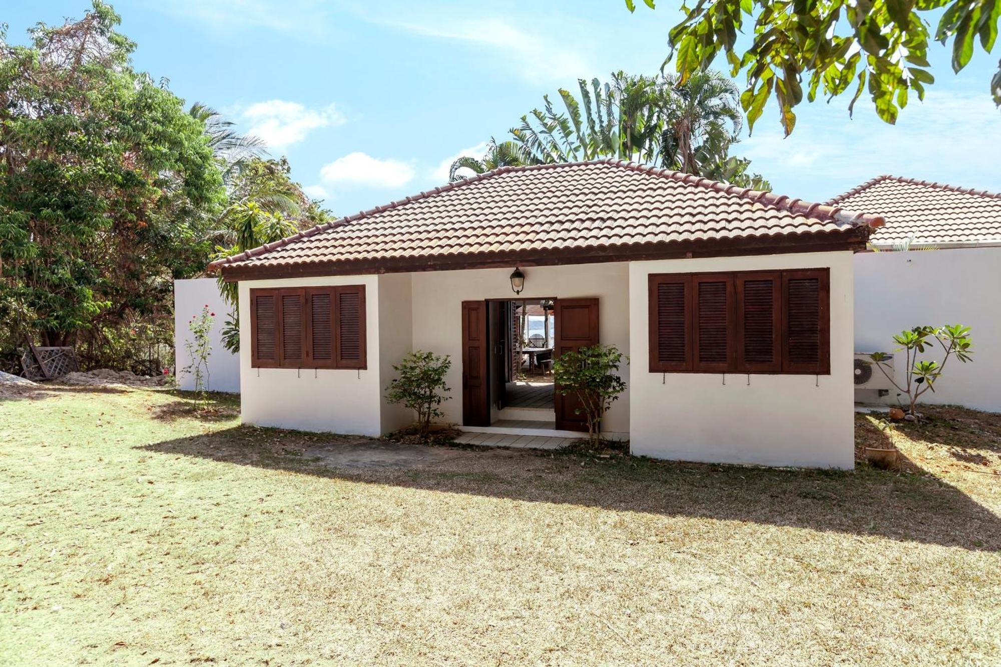 Baan Khunying - Secluded Phuket Beachfront Villa Rawai Εξωτερικό φωτογραφία