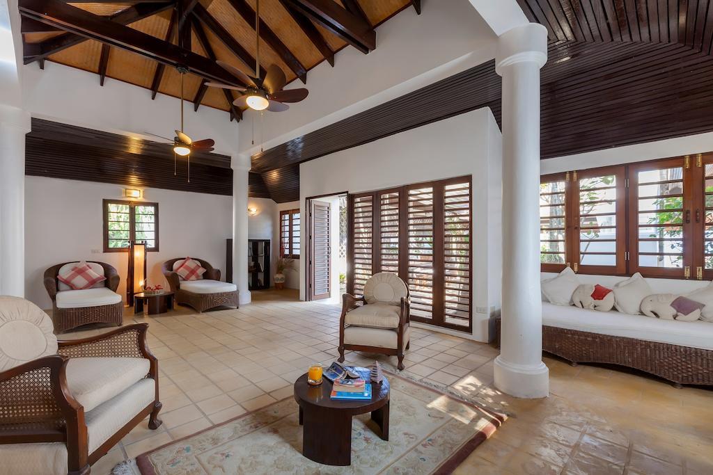 Baan Khunying - Secluded Phuket Beachfront Villa Rawai Δωμάτιο φωτογραφία