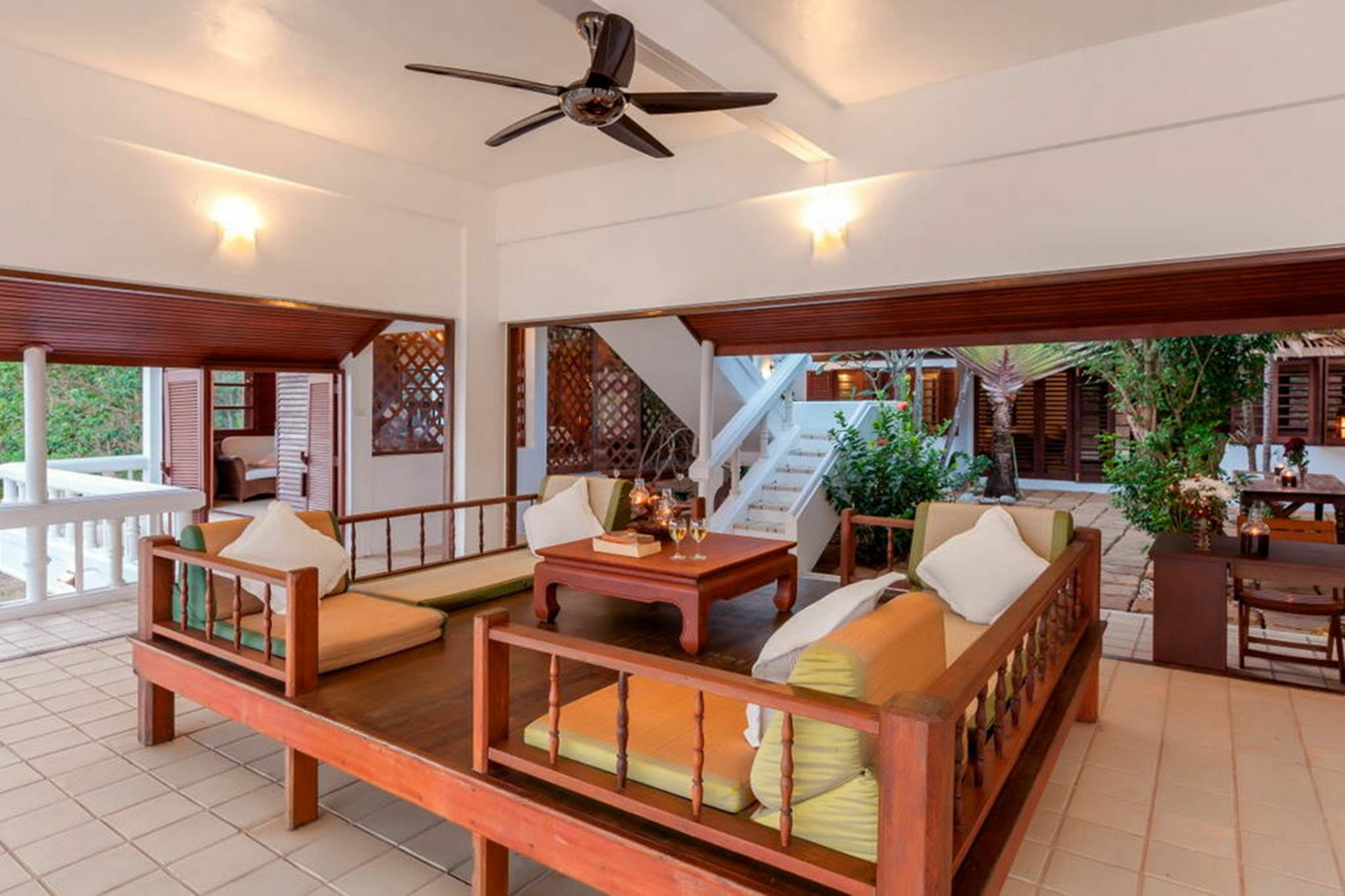 Baan Khunying - Secluded Phuket Beachfront Villa Rawai Εξωτερικό φωτογραφία
