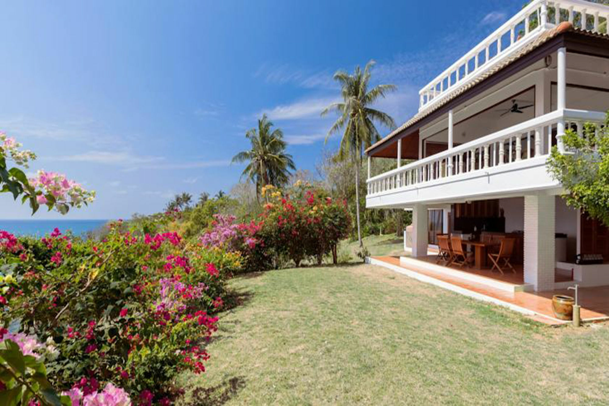 Baan Khunying - Secluded Phuket Beachfront Villa Rawai Εξωτερικό φωτογραφία