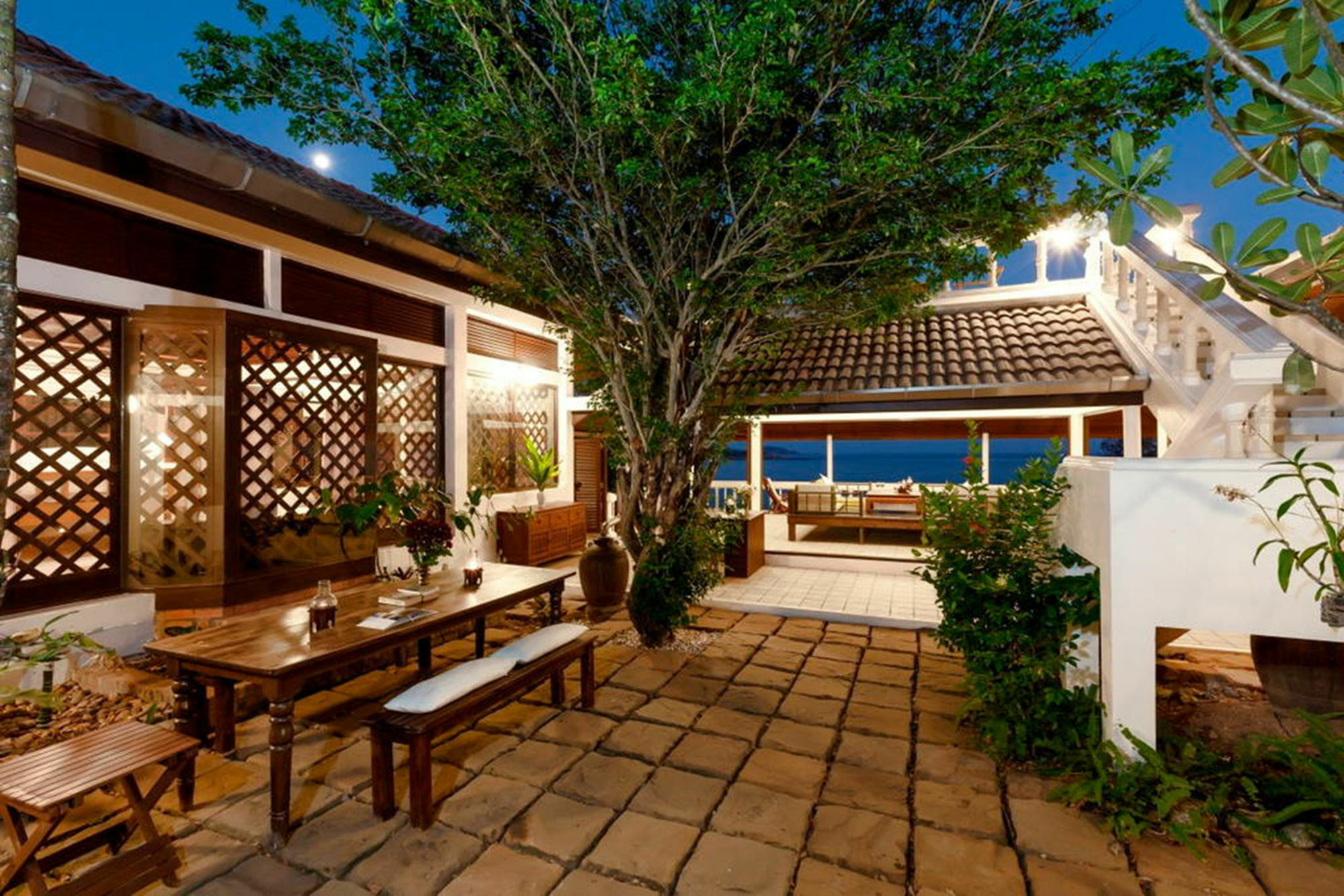 Baan Khunying - Secluded Phuket Beachfront Villa Rawai Εξωτερικό φωτογραφία