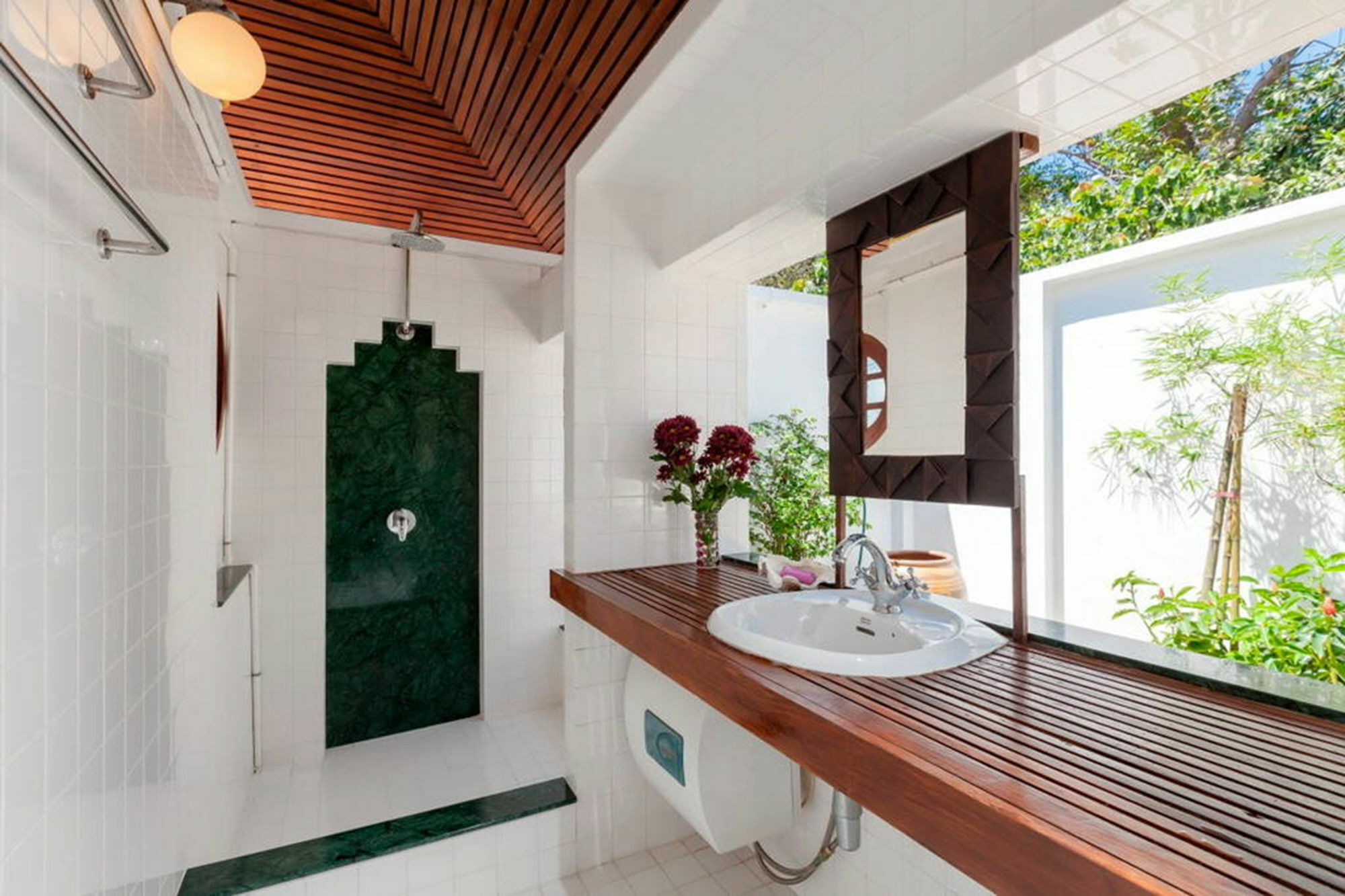 Baan Khunying - Secluded Phuket Beachfront Villa Rawai Εξωτερικό φωτογραφία